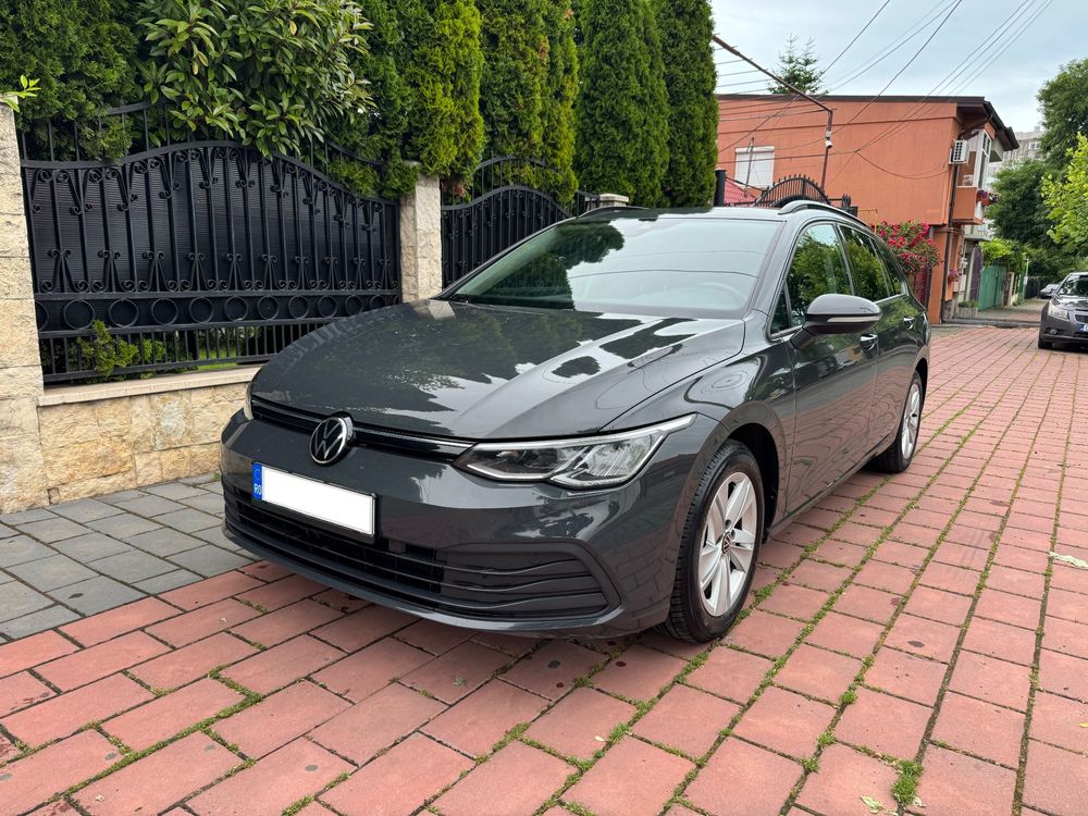 Volkswagen Golf VIII [2020 - Prezent] 1.0 eTSI MHEV 110CP DSG Life 2022