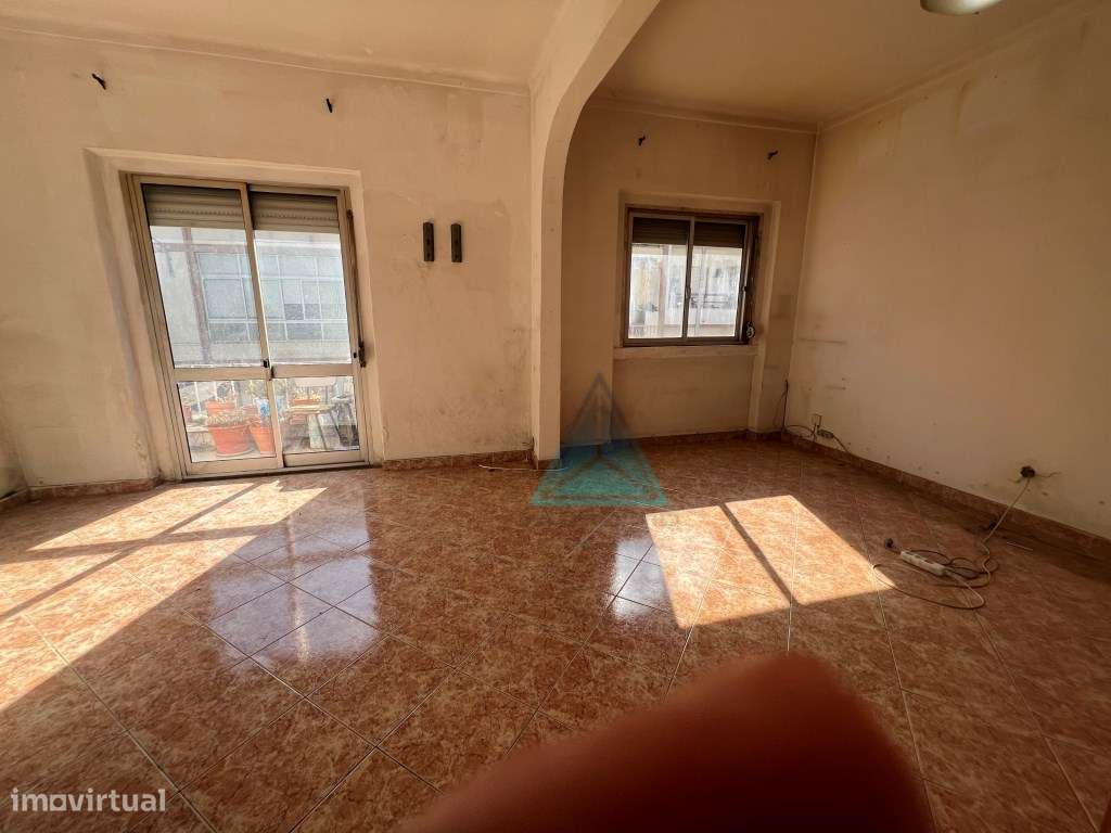 Apartamento T2 Paivas Velhas 1º andar-12