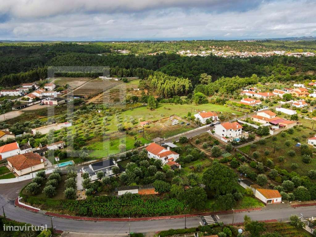 MORADIA TÉRREA com TERRENO-35