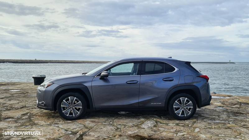 Lexus UX 300e Luxury - 2