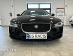 Jaguar XE 2.0 T Prestige - 23