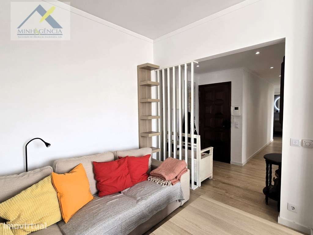 Apartamento T2 remodelado em Setúbal-8