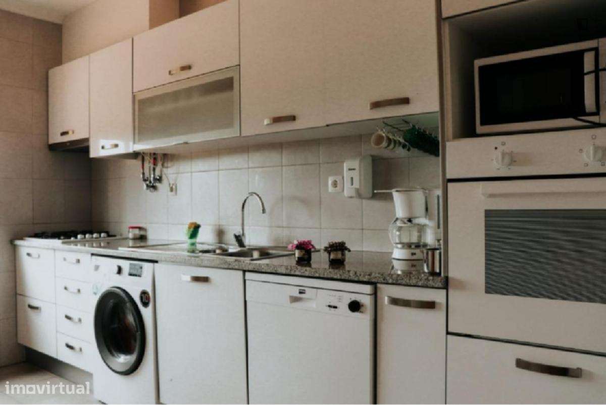 Quarto - localizado em Setubal - Grande imagem: 5/10