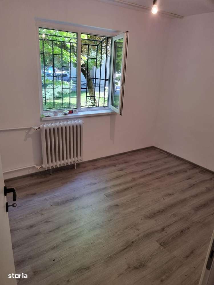 Apartament 2 camere Giurgiului Resita renovat.-1