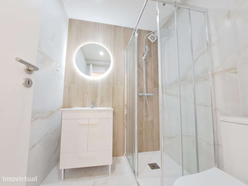 Apartamento T2 para venda em Amadora - Lisboa-14