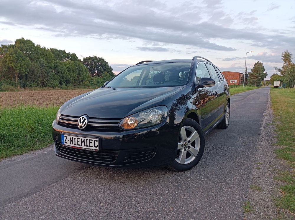 Volkswagen Golf VI (2008-2013) 1.6 TDI DPF BlueMotion Technology Comfortline 2011