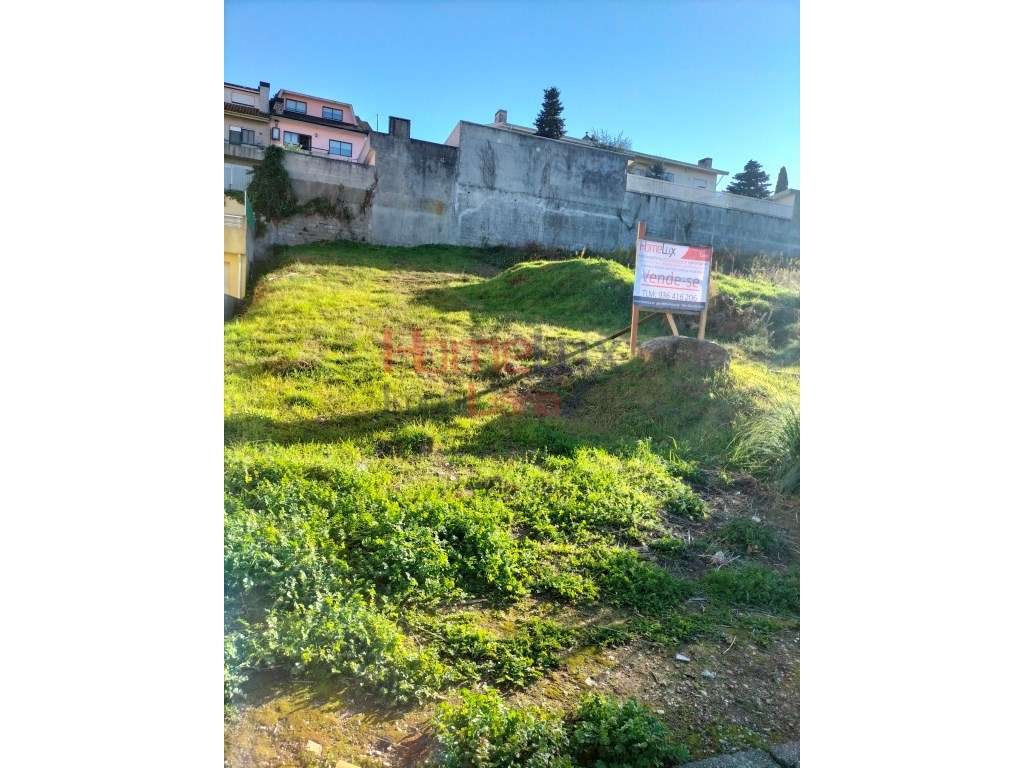 TERRENO PARA CONSTRUÇÃO EM FÂNZERES - Grande imagem: 5/22