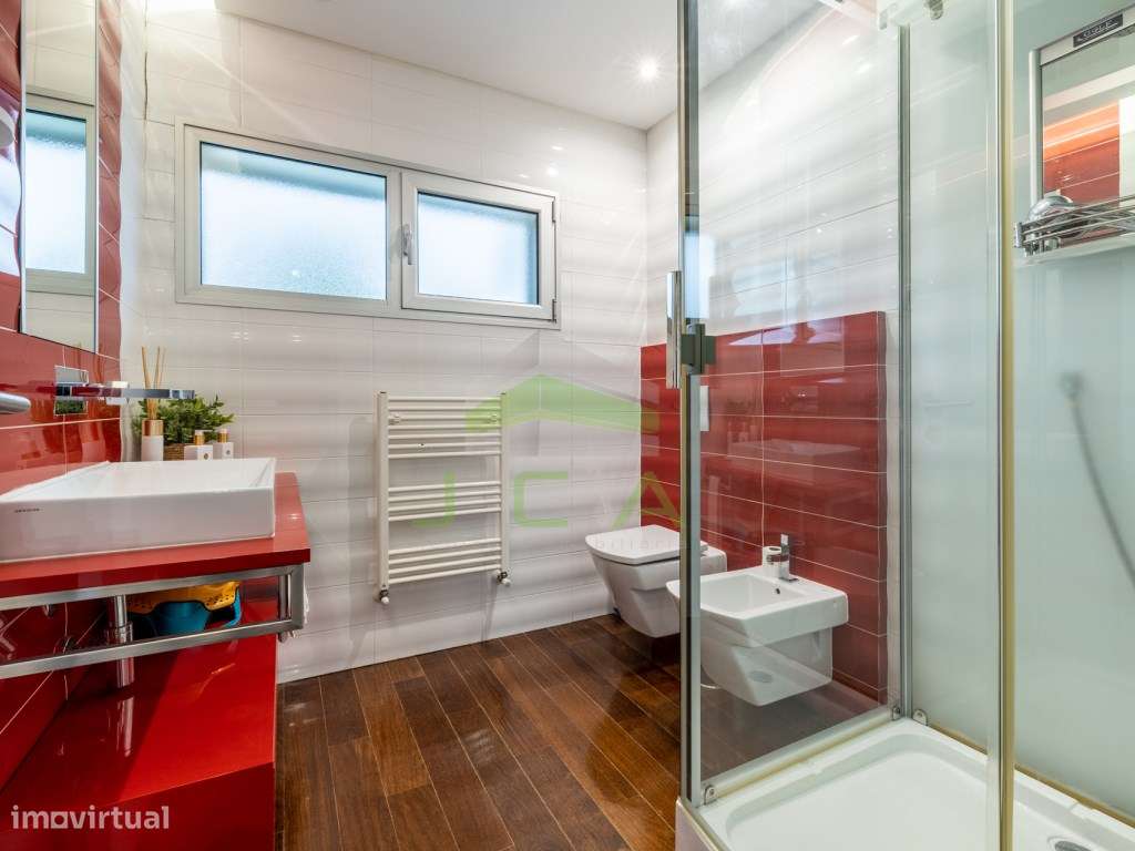 Moradia V4 isolada a 3min de Leiria-27