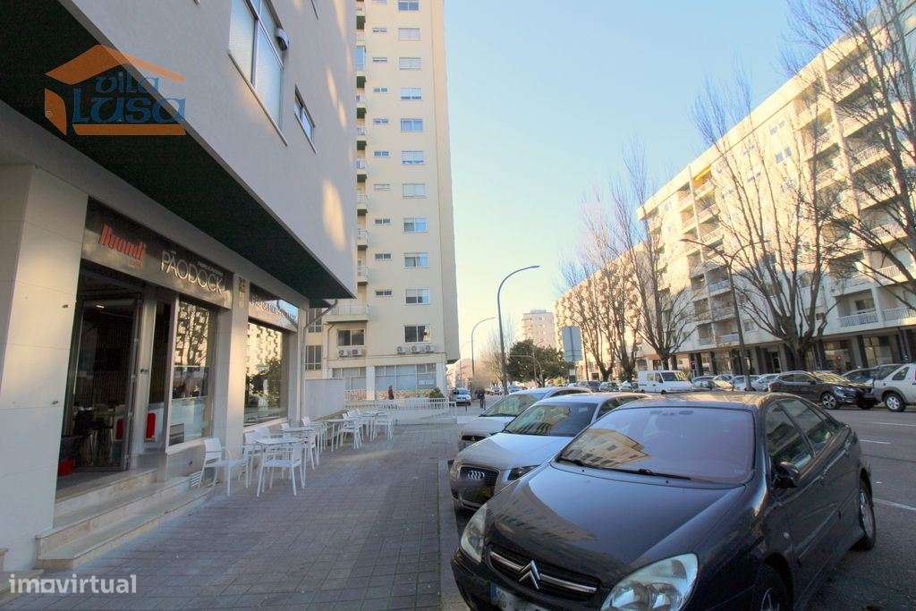 Trespasse de Confeitaria Pão Quente com fabrico Centro do Porto - Grande imagem: 4/24