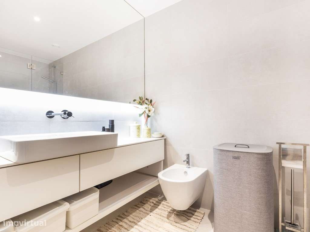 Apartamento T2 com Suite, Estacionamento e Piscina no Terraço - Vis...-18