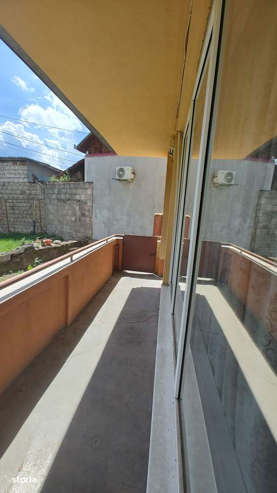De vanzare apartament 2 camere,zona Petrom,str.Mihai Eminescu-9
