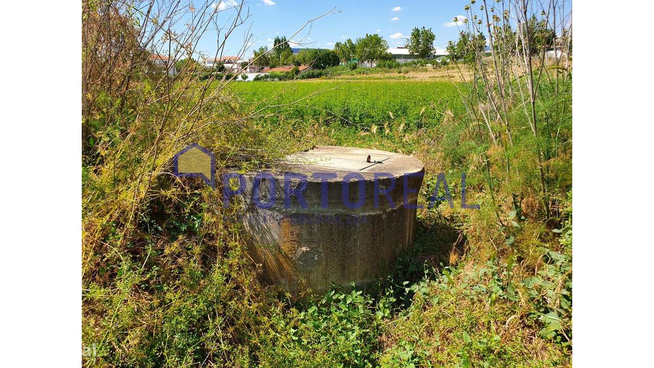 Terreno à Zona Industrial Mirandela - Grande imagem: 4/6