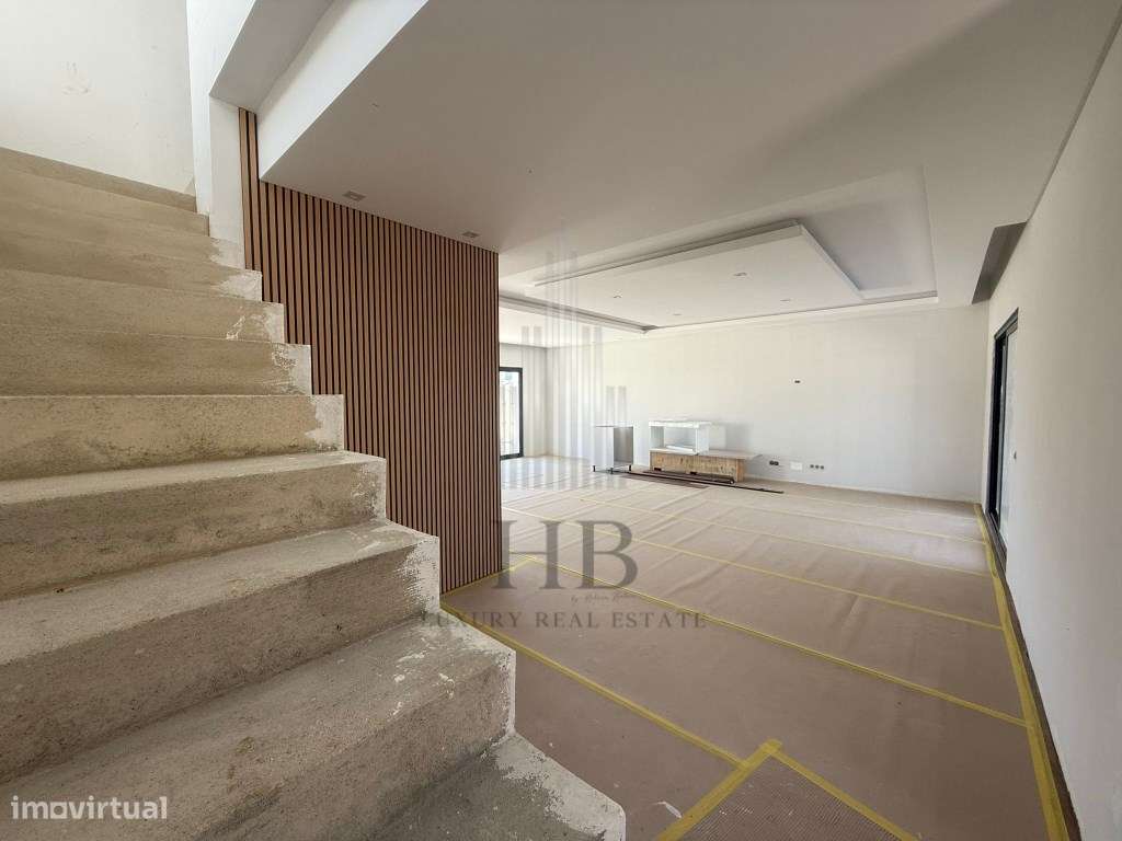 Moradia T4 NOVA de Luxo com Jardim | Albarraque | Sintra - Grande imagem: 4/44