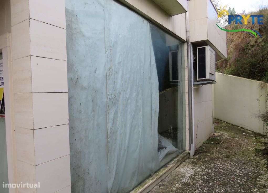 Loja comercial inserida no Centro da Vila da Sertã - Grande imagem: 3/6