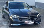 Mercedes-Benz E 220 d 4Matic T 9G-TRONIC Avantgarde - 2