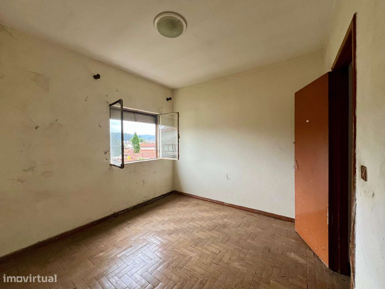 Andar Moradia T3 para Restauro em Celeirós-7