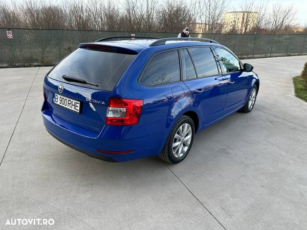 Skoda Octavia Combi Diesel 1.6 TDI Active - 3