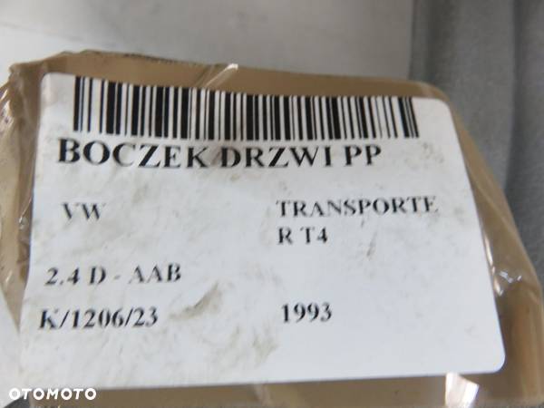 BOCZEK PRAWY VW T4 - 2