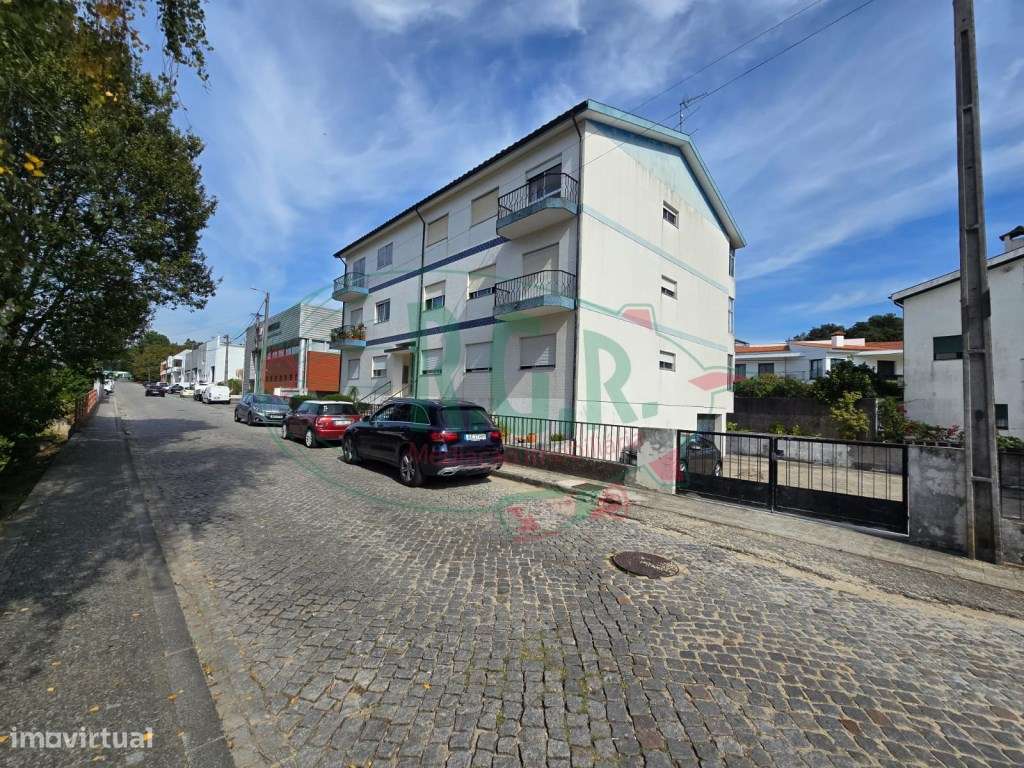 T3 de 3 Frentes | Próximo Estação Comboios Rio Tinto-30