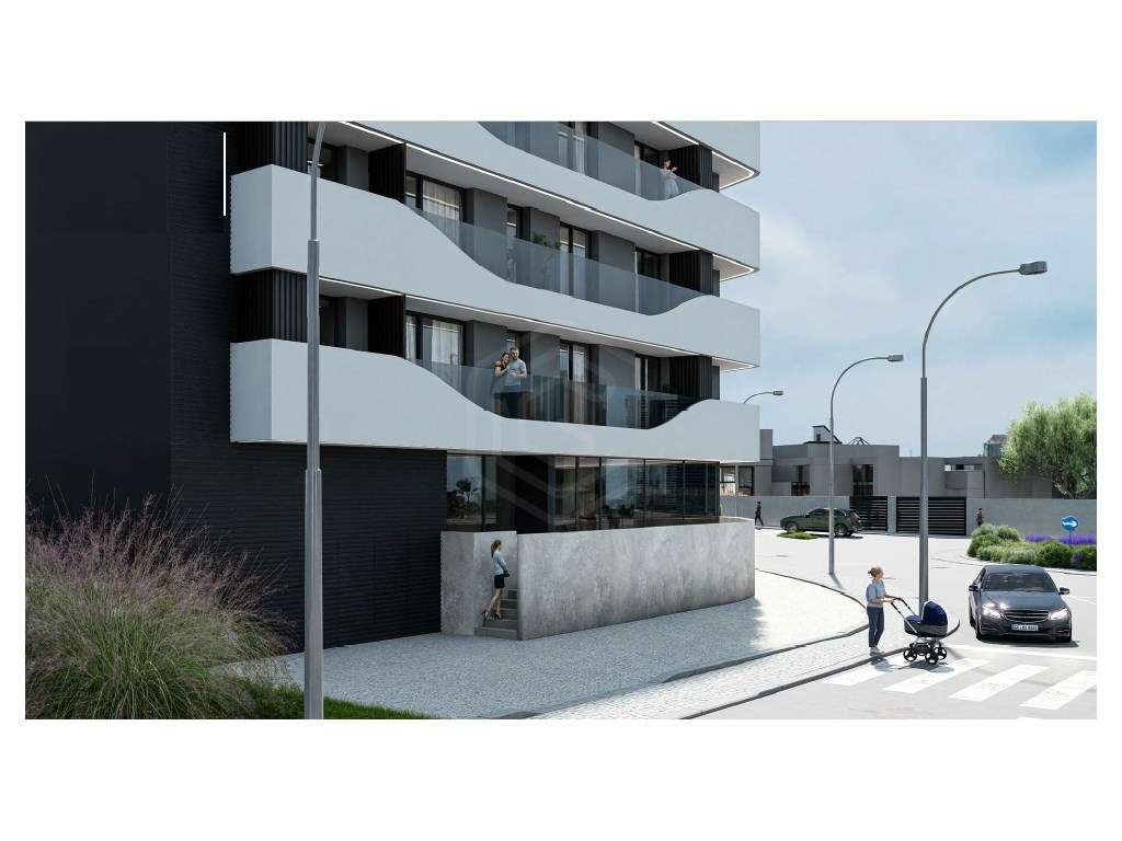 T3 Com Varanda De 28M2 E 2 Lugares De Garagem