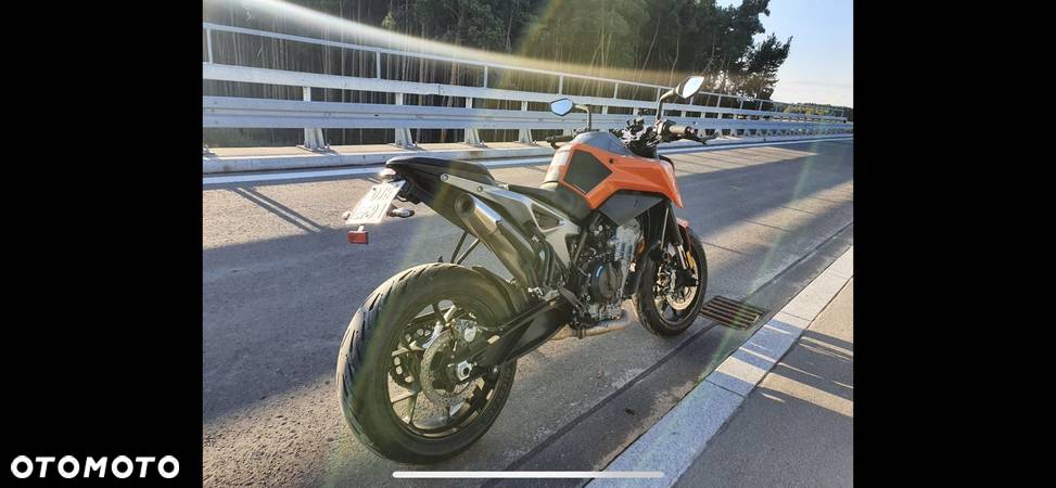 KTM Duke - 18