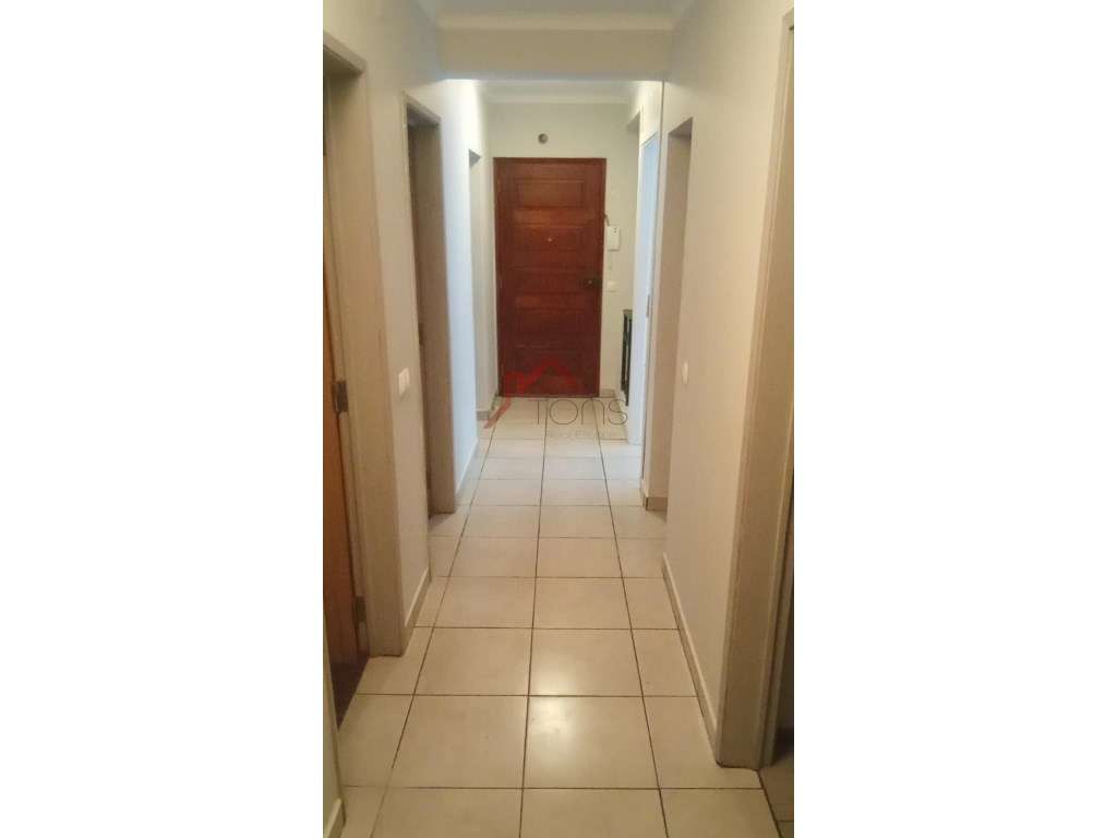 APARTAMENTO T3 + 2 CASAS DE BANHO + CAVE-14