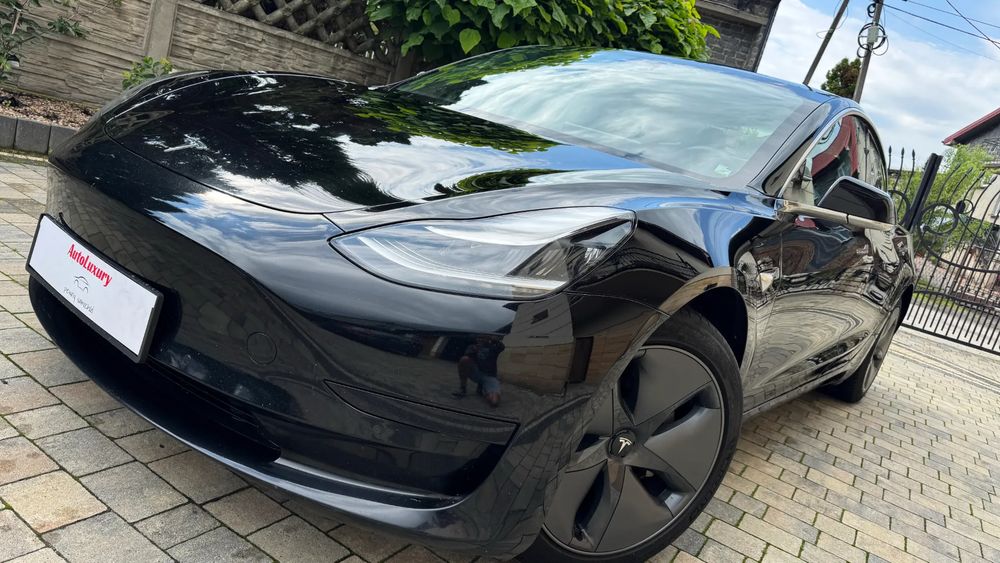 Tesla Model 3 Langstreckenbatterie Allradantrieb Dual Motor 2020