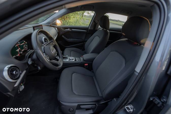 Audi A3 2.0 TDI Sport S tronic - 23