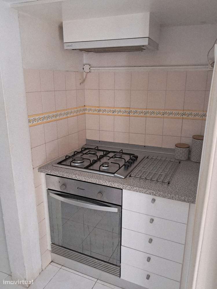 Oportunidade-  T5 remodelado á Alameda-18