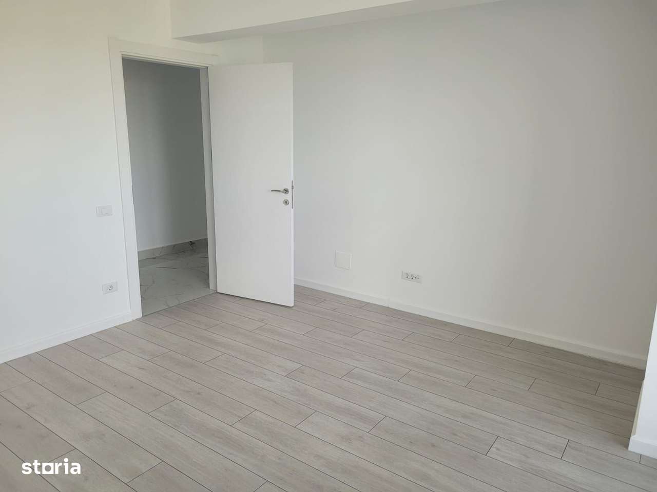 2 Camere Auchan Acces Metrou si Transport S.T.B COMISION 0! - Imagine principală: 2/6