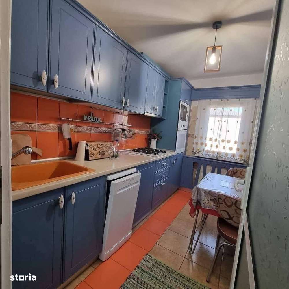 De vanzare apartament cu 2 camere, renovat, 52.000 euro - Imagine principală: 4/12