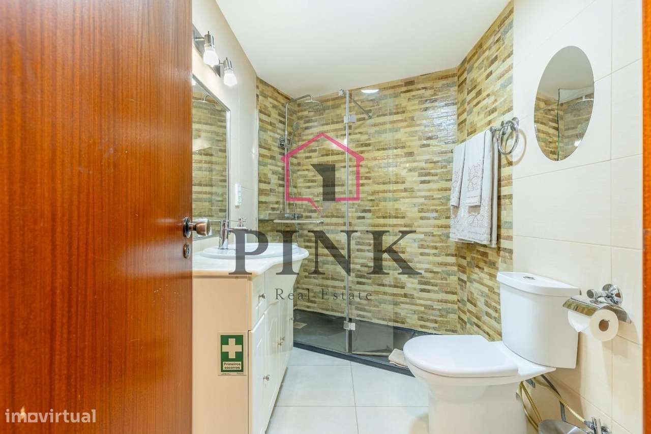 Apartamento T2 no centro do Caniço – pronto a habitar-8