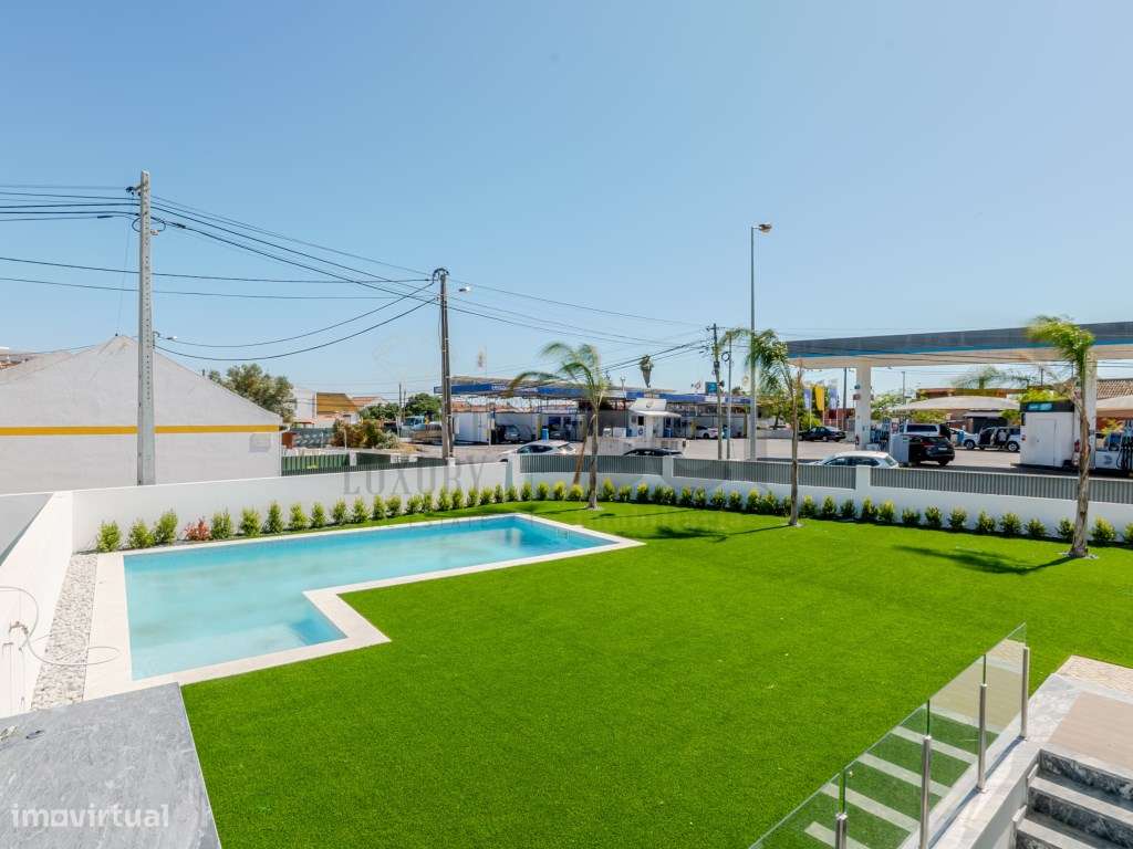 Moradia T3 Palhais | com Piscina | Lote de 500 m2-32