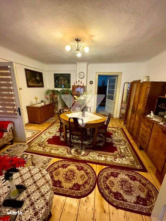 Nu rata! Casa spatioasa cu gradina in centrul Sibiului -Piata Cibin - Imagine principală: 4/19