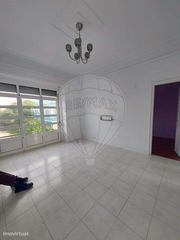 Apartamento T2 para arrendamento - Grande imagem: 2/9