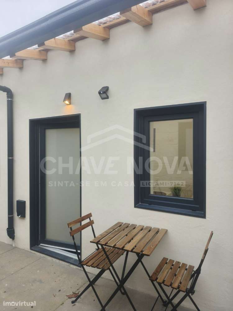 Moradia T1 Renovada mobilada e equipada em Campanha Porto-1