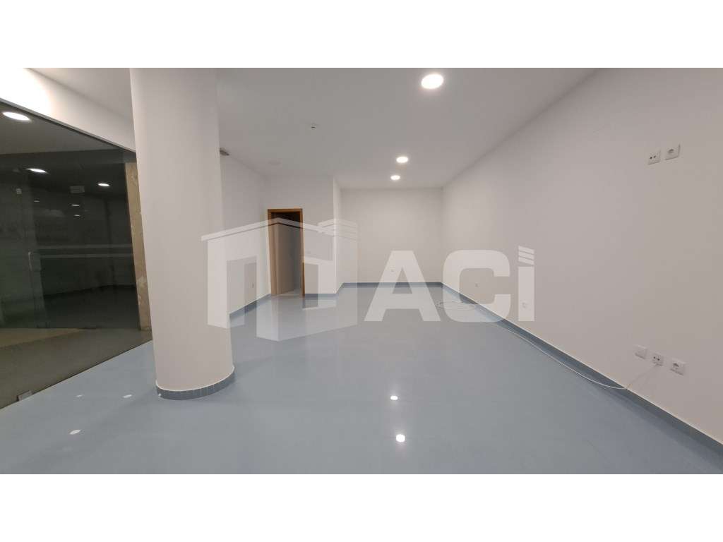 LOJA- Edificio Beira Rio - Grande imagem: 5/6