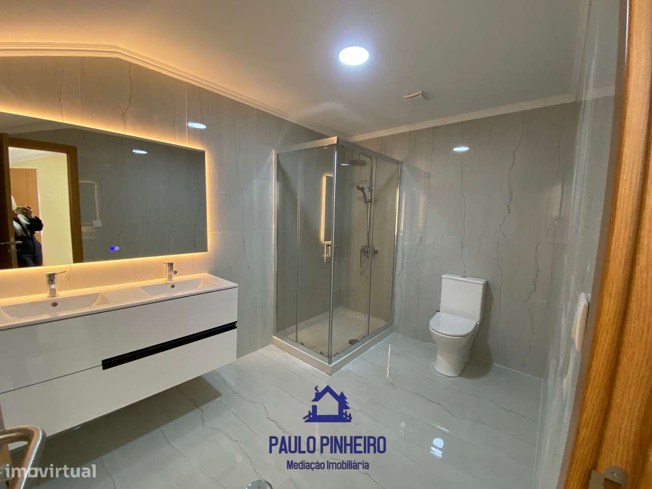 Moradia T4+1 Totalmente Renovada – Campanhã-22