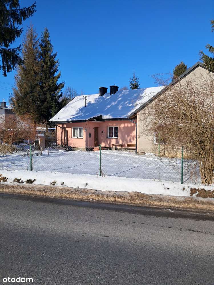 Parterowy murowany dom z dużym garażem-4