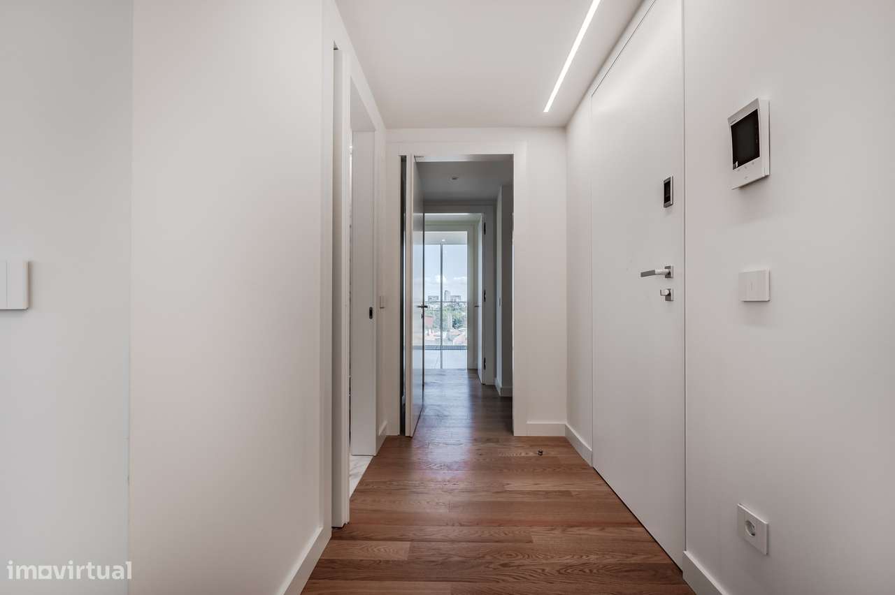 Apartamento T2, a estrear, no Villas do Carmo - Lisboa - Grande imagem: 4/33