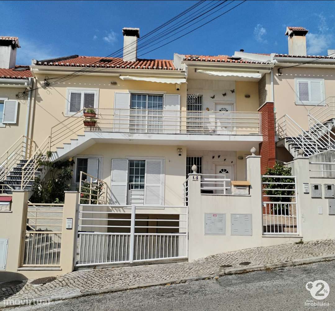 Andar de Moradia T3 + Duplex Open Space, num total de 280m2 de área...-31