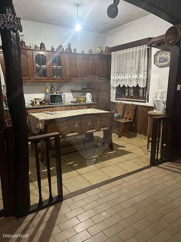 Moradia T5 para venda-6