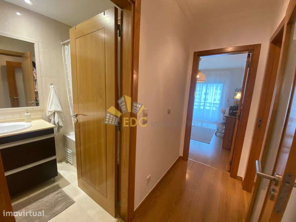 Apartamento Duplex T2+1 com Parqueamento, Arrecadação e Varanda | E...-32