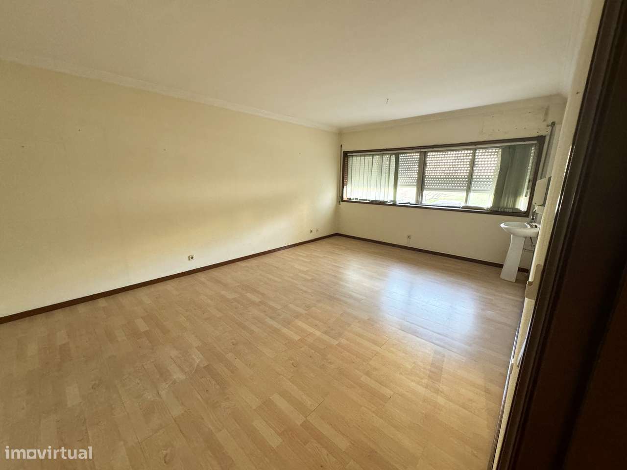 Apartamento T2 na Avenida Doutor Renato Araújo-18