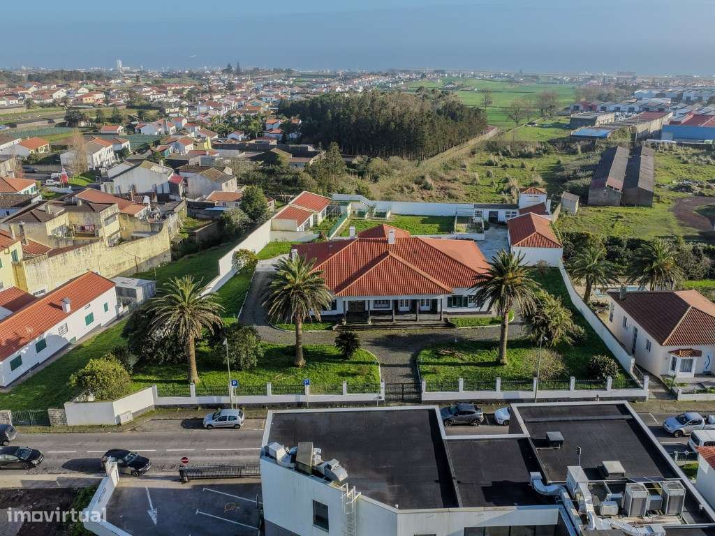 Moradia Imponente e Isolada nos Arrifes Privacidade, Espaço e Vista...-51