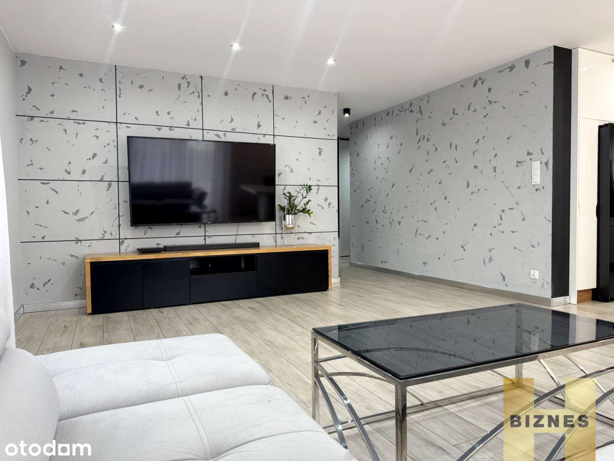 Nowy dom w zielonej okolicy!-0