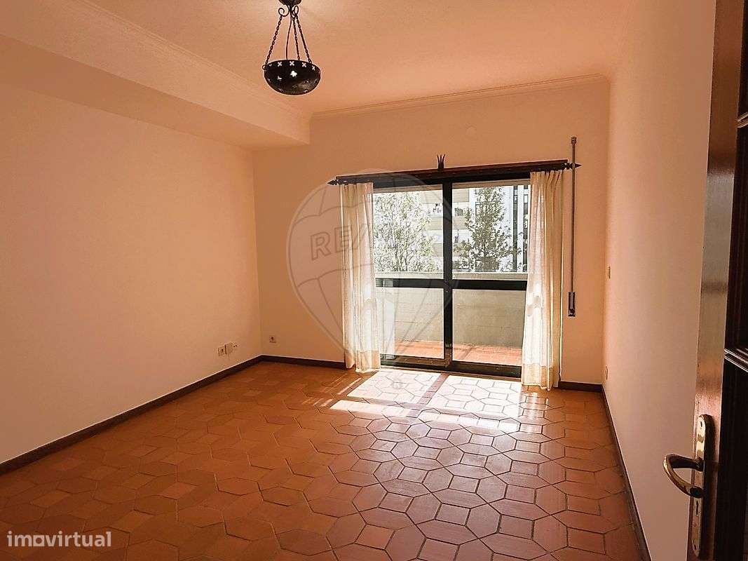 Apartamento T1 para arrendamento - Grande imagem: 5/9