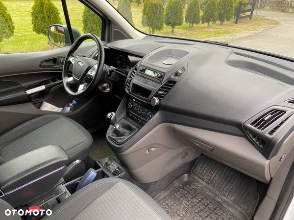 Ford Transit Connect - 11