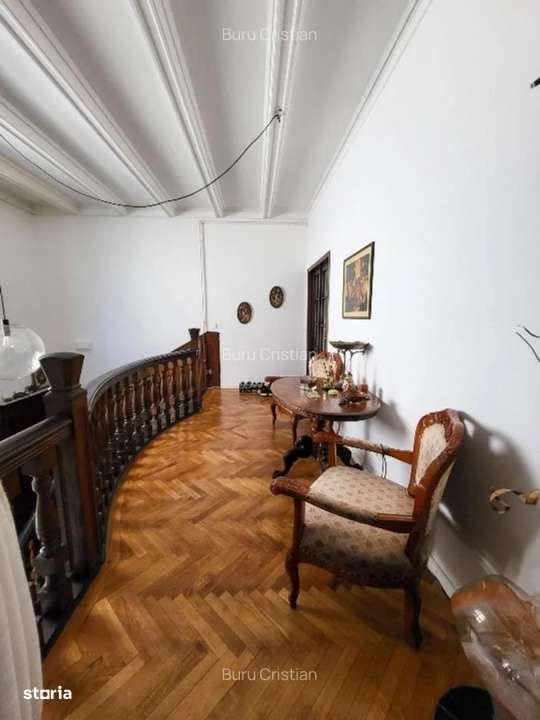 Apartament cu 5 camere | Piata Spaniei | 100 m de statia de autobuz - Imagine principală: 4/15