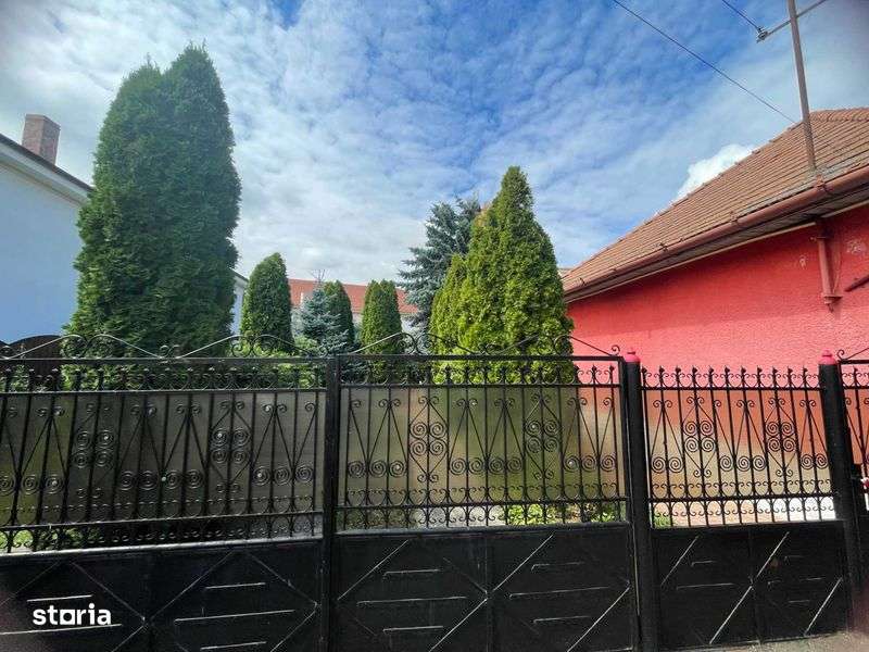 Casa de vanzare,  locatie ultracentrala, Marghita - Imagine principală: 4/8